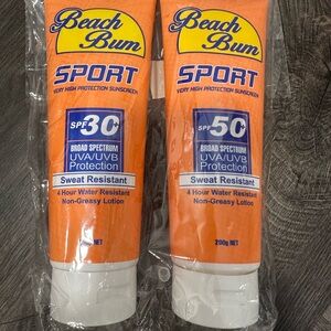 Hidden Flask in Beach Bum Sport Sunscreen SPF 50+